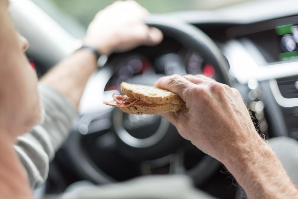 Nicht ins "Verdauungs-Koma" fallen, sondern gesund essen