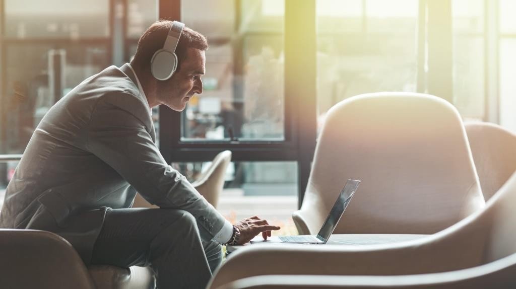 Virtuelle Trainings können überall statfinden, wichtig ist eine einwandfrei funktionierende Technologie