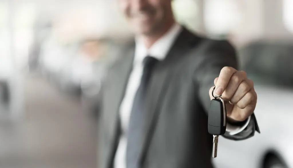 Wer viel mit dem Auto unterwegs ist, fährt entspannter mit überprüfter Pflichtausstattung.