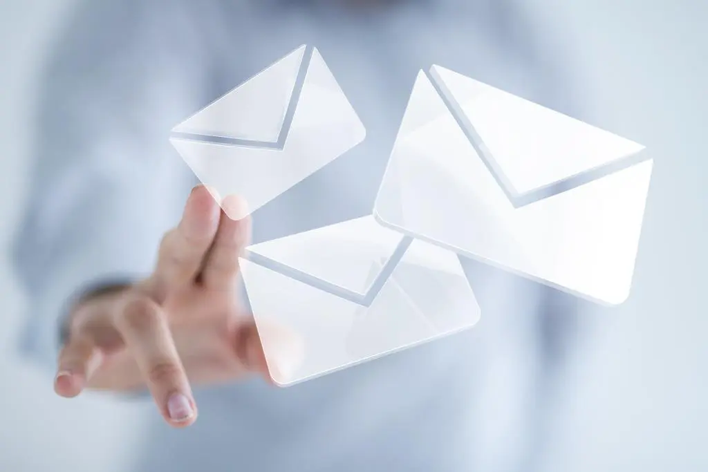 E-Mailings sind beliebte Online Marketing-Instrumente. Sie sind personalisierbar, emotional wirksam, zudem kosteneffizient und messbar.