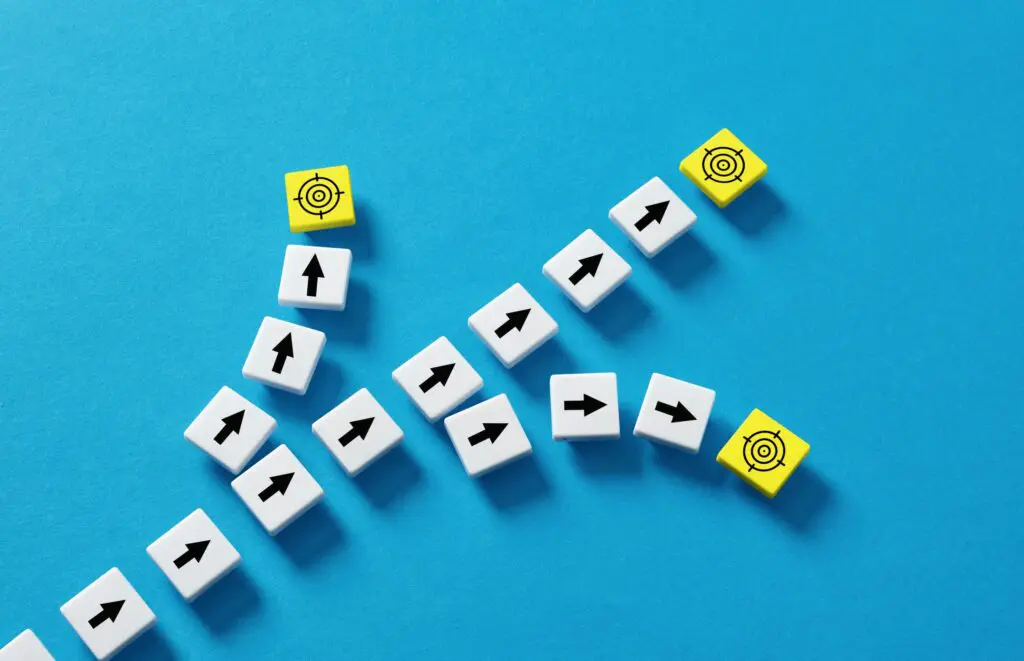 Ein gut organisierter Sales-Prozess ist für Unternehmen zunehmend unerlässlich, um Verkaufserfolge zu erzielen. Dieser kann jedoch nur funktionieren, wenn fundierte Zielgruppenanalysen erarbeitet werden, um Sales-Prozesse optimal abzuwickeln.