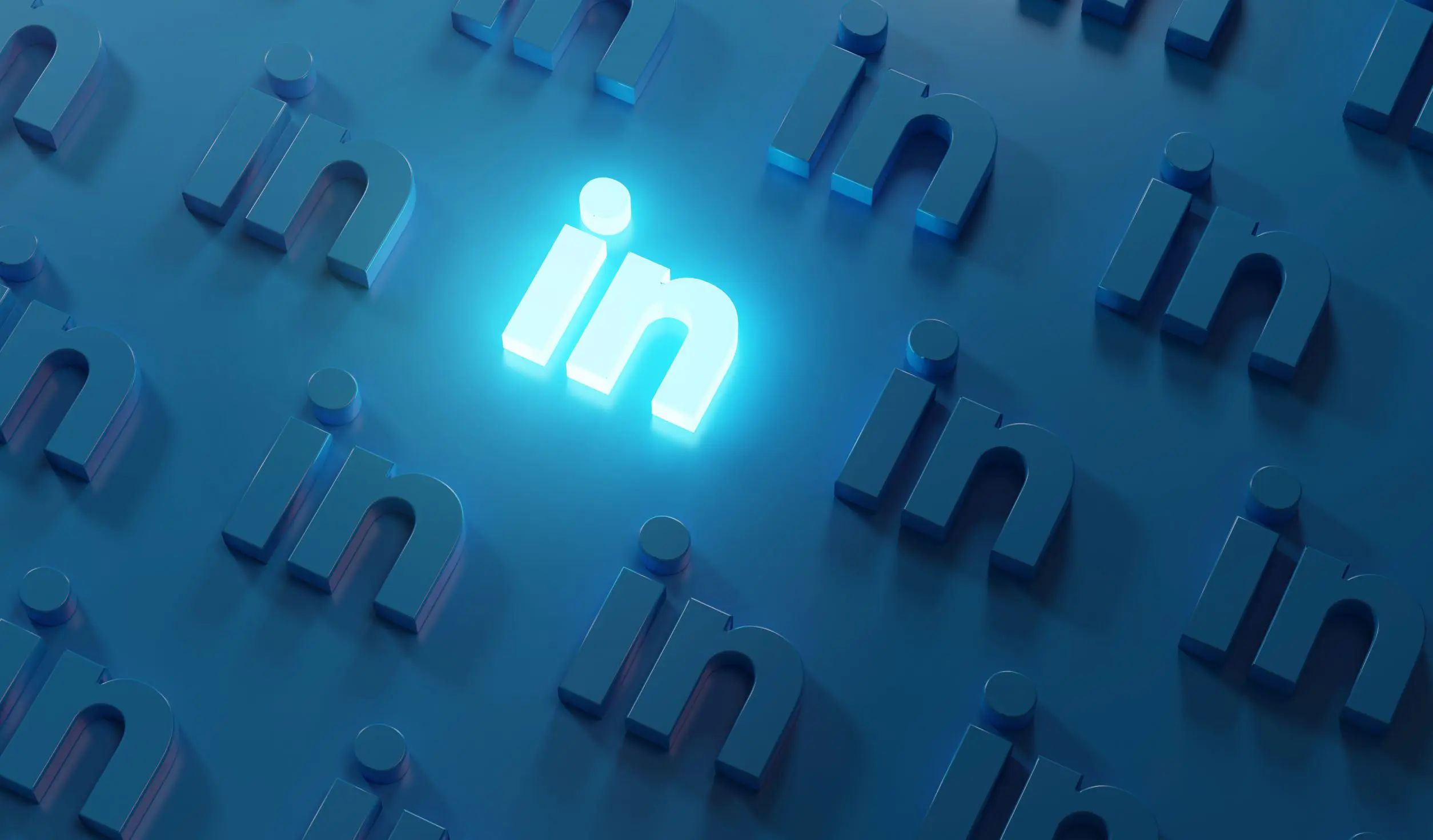 Der Sales Navigator ist eine große Unterstützung für Social Selling über LinkedIn. Dieses Tool kann Social Selling zu einer attraktiven Alternative zur Kaltakquise für sehr viele Unternehmen machen.