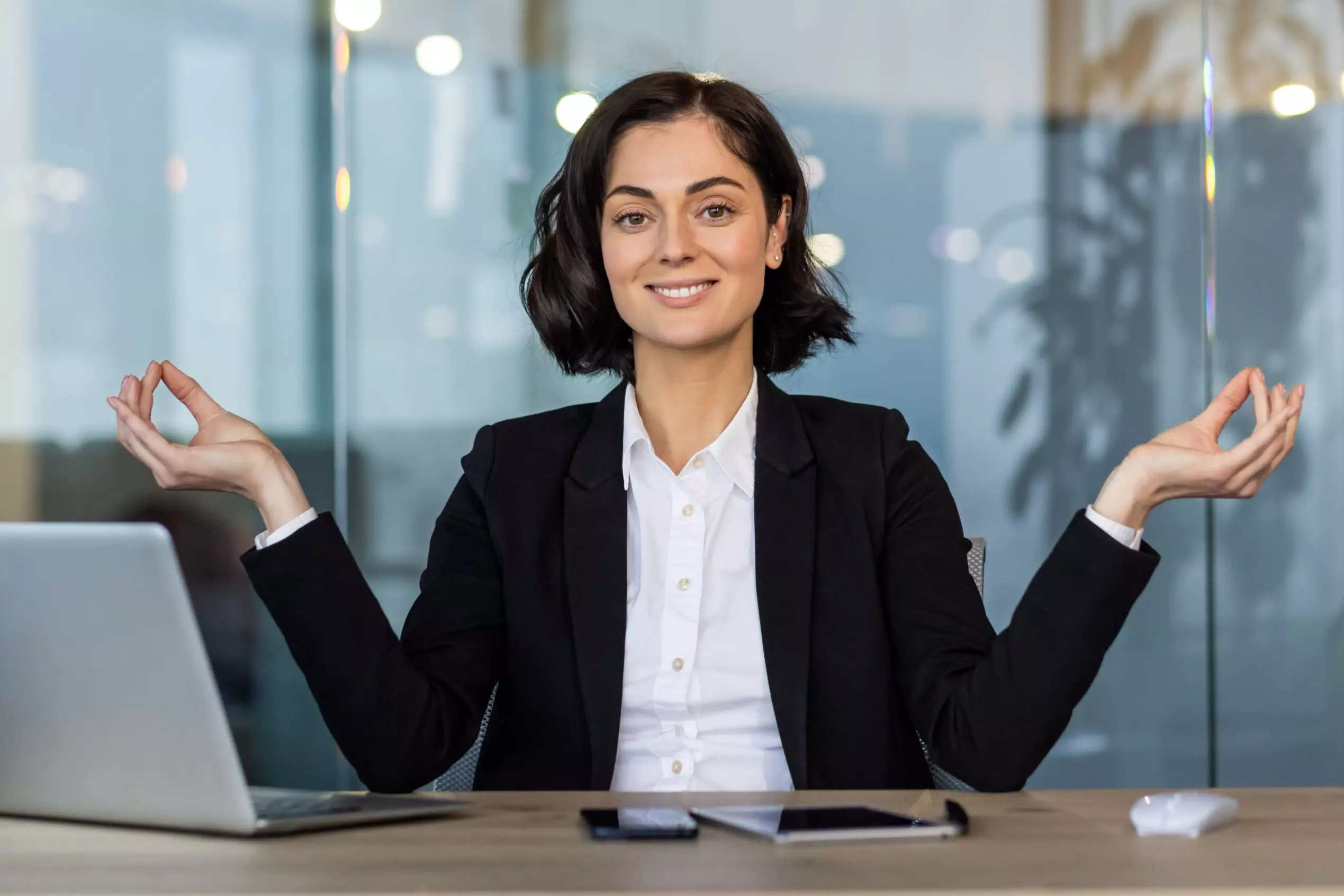 Von einem ausgeglichenen und motivierten Vertriebsteam profitieren nicht nur die Mitarbeiter selbst, sondern auch das Unternehmen und die Kunden – eine echte Win-Win-Win-Situation.