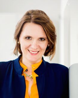 Simone Brett-Murati